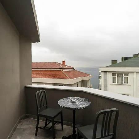 Apartamento Cool Bright Studio W Terrace & Sea Views! #125